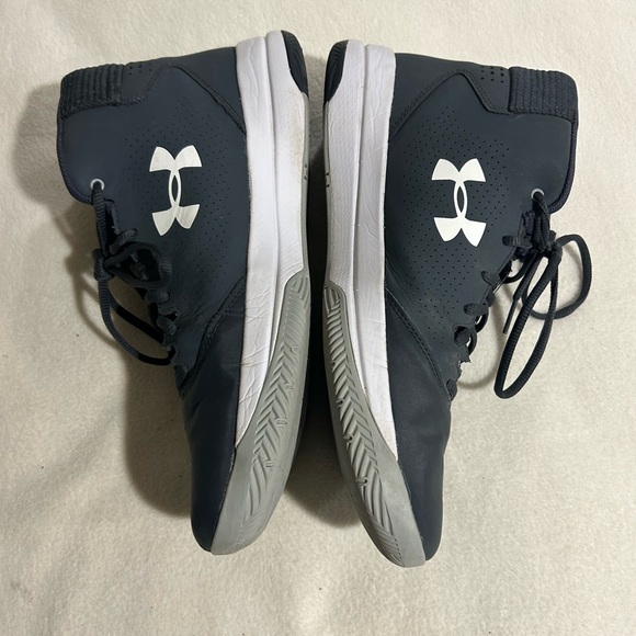Under Armour men’s size 11 gray high top shoes. - Picture 5 of 8
